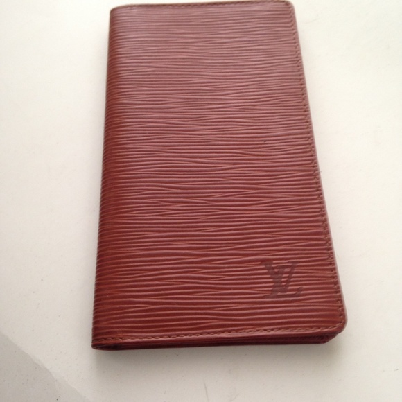 Leather wallet Louis Vuitton Brown in Leather - 28112348